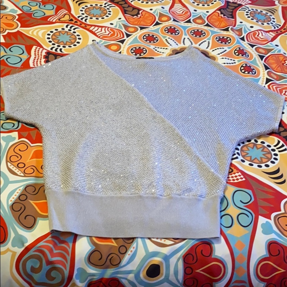 White House Black Market Short Sleeve Sweater Top